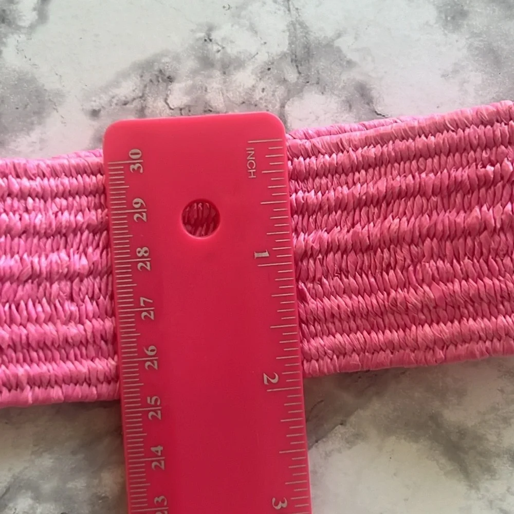 80’s BARBIECORE pink stretchy belt size medium with leather tags